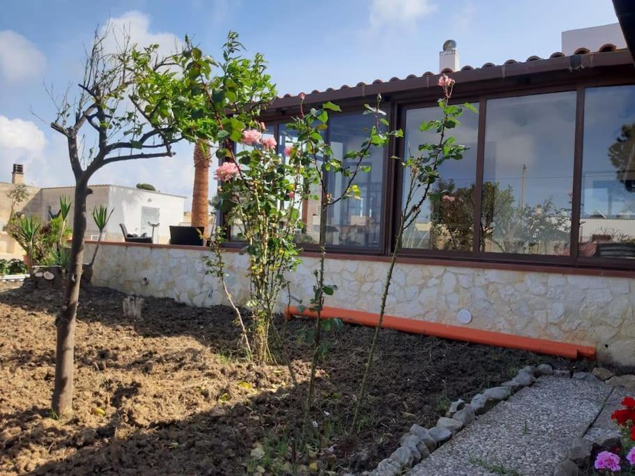 Cammini Di Sale Casa Vacanze Tra Le Saline Торре-Нубия Экстерьер фото
